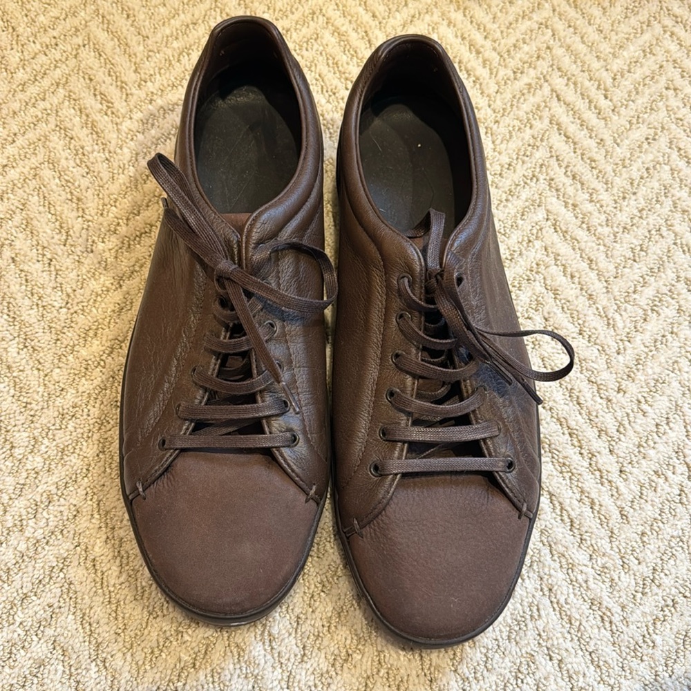 Never worn brown leather rag and bone sneakers